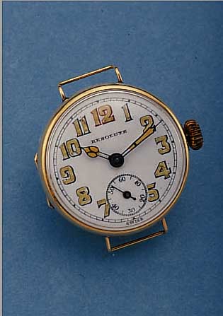 KONVOLUT: 2 DAMENARMBANDUHREN, IN ROSE-G. 585/000, 1X BEZ. RESOLUT, UM 1918, EMAILBL. M.LEUCHTSTD.-ZEICHEN U. ZEIGERN, FEIN HAARR., SCHWEIZER ...