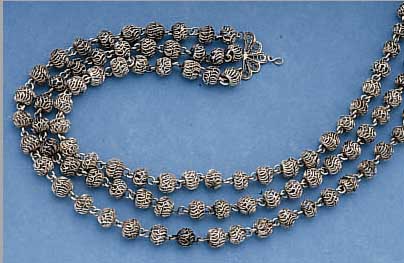 TRACHTENKETTE UND -ARMBAND, SILBER, SCHWäBISCHGMüND UM 1835, KETTE 3-REIHIG, L. CA. 39.5 CM, ARMBAND 3-REIHIG, L. CA. 20 CM, FILIGRAN- ARBEIT, ...