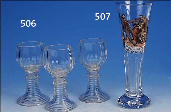 SECHS WEINGLäSER, DEUTSCH, UM 1880/90, FARBLOSES GLAS, FACETTIERT, H. 13 CM