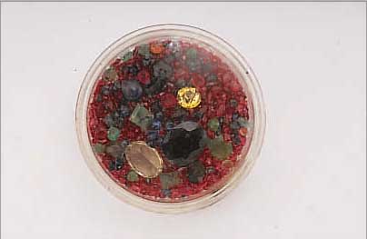 LOT FARBSTEINE ZUS. CA. 50.02 CT, RUBINE, BLAUE SAPHIRE, GELBE SAPHIRE UND SMARAGD IN VERSCH. GRößEN, FORMEN UND QUALIT- TäTEN, ...