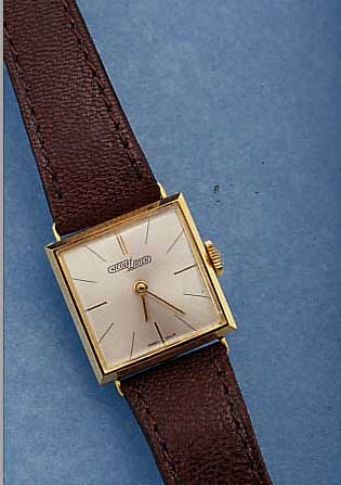 KONVOLUT: 4 X NICOLET WATCH DAMENGOLDUHREN, SCHWEIZ UM 1965, ALLE GG 750/000, CARREéGE- HäUSE, UNGETR. LAGERW., LEDERBäNDER, BöDEN ...