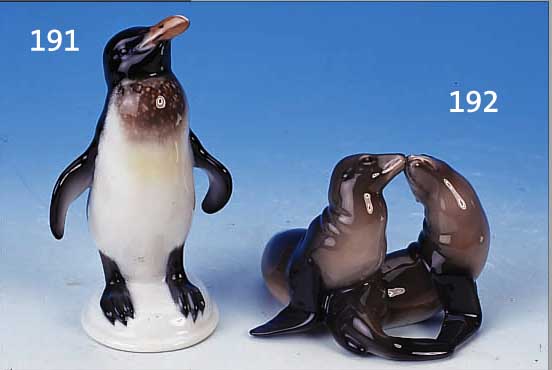 PORZELLANSKULPTUR, ROSENTHAL, 60ER JAHRE, H. 14 CM, PINGUIN, MONOGRAMMIERT HK