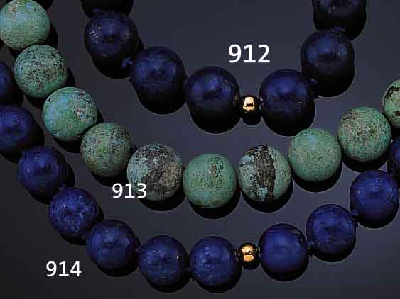 KETTE AUS MATRIX-TüRKISKUGELN, SCHLIEßE GG 585/000, KUGELDURCHM. CA. 20 MM, LäNGE CA. 40.5 MM