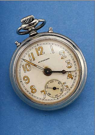 JUNGHANS TASCHENWECKER, DEUTSCHL. UM 1930, NICKEL, AUFSTELLBAR, EMAILBL. BESCH., 7 ST., AKUSTIK AUF INNENGLOCKE, GEH- U. WECKWERK ...