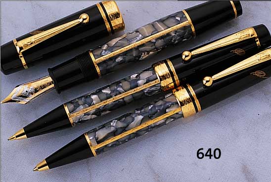 MONTBLANC SET MOD. MEISTERSTüCK "ALEXANDER DUMAS" SIGNATUR VATER, LIMIT. EDITION 1996, SET-NR. 01968/9000, KOLBENFüLLHALTER, FEDER ...