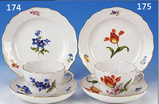GEDECK, MEISSEN, 2. HäLFTE 20. JH., PORZELLAN, 2. WAHL, BUNTE BLUMENMALEREI, JE EIN BOUQUET U. STREU- BLUMEN, ...