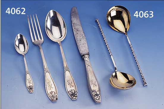 6 LöFFEL, RUßLAND NACH 1968, 875ER SILBER, TEILVERGOLDET, GEDREHTE GRIFFE, CA. 270 G