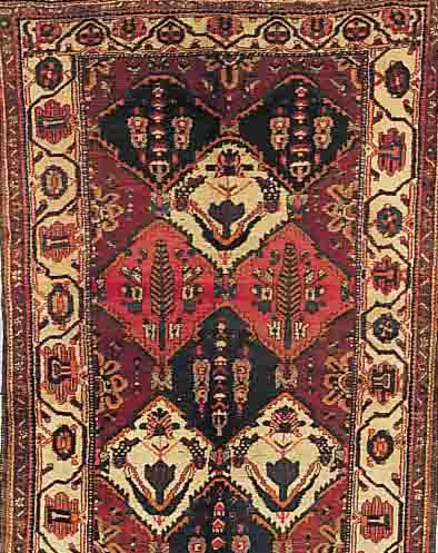 BACHTIAR,PERSIEN CA.335 X 155 CM. EHZ.3 FLOR WOLLE CA. 30 JAHRE.