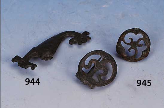 PAAR BROSCHEN, RöMISCH, 3-4. JH. BRONZE, D.2.5 - 3 CM, EINE NADEL FEHLT