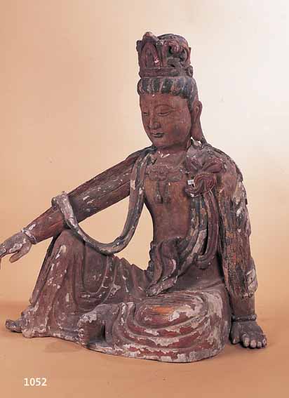 GROSSE SKULPTUR, CHINA, FRüHE MING-ZEIT, CA. 1480-1520, HOLZ GESCHNITZT, RESTE ALTER FASSUNG, AUSDRUCKSVOLLE HALTUNG, H. 125 CM, L. ALTERSSP.