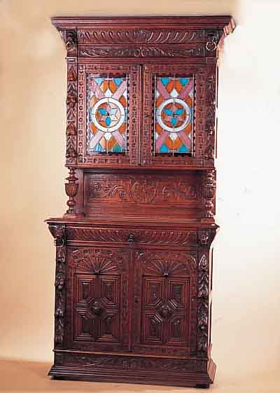AUFSATZBUFFET, BELGIEN UM 1880/1900, IM STILDES FRüHBAROCK/RENAISSANCE, EICHE TEILMASSIV, REICH GESCHNITZT, TüREN DES AUFSATZ MIT ...
