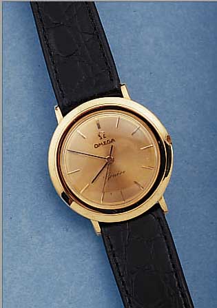 OMEGA HERRENARMBANDUHR, REF.-NR. 14768SC, SCHWEIZ UM 1963, ROSE-G. 750/000, BODEN GEDR.,LüNETTE GEST., RUNDANKERW., 17 ST., HANDAUF- ZUGKAL. ...