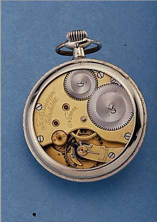 J.ASSMANN GLASHÜTTE TASCHENUHRWERK, REF.- NR. 8809 FüR SAVONETTEGEH. PROV. IN NICKEL- GEH., 2-TEIL. EMAILBL. SIGN., ZEIGERSTELLRIE- GEL INNEN ...