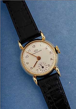 IWC DAMENARMBANDUHR, SCHWEIZ UM 1947, GG 585/000, BODEN GEDR., BET. BANDANST., BLATT REST., KL. SEK. TEILVERT., BRüCKENANKERW., 16 ST., ...
