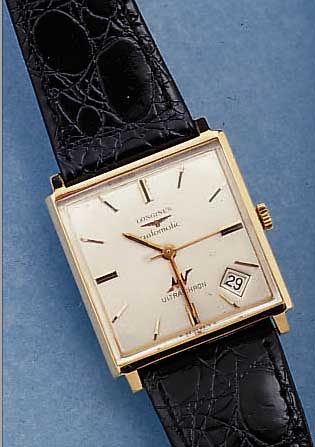 LONGINES HERRENARMBANDUHR AUTOMATIK ULTRACHRON SCHWEIZ UM 1968, GG 750/000, CARREE-GEH., BODEN GEDR., VERS. ORIG.-BLATT ZUM RAND ZU L. FL., AUFGES. ...
