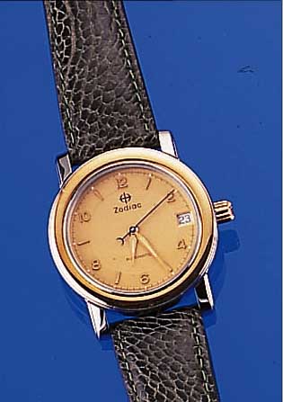 ZODIAC DAMENARMBANDUHR, AUTOMATIK, POL. EDELSTAHLGEH. Z. T. VERG.INCL. LEDERBAND M. STIFTSCHLIEßE, ANZ. V. STD., MIN., ZENTRAL- SEK., DATUM ...