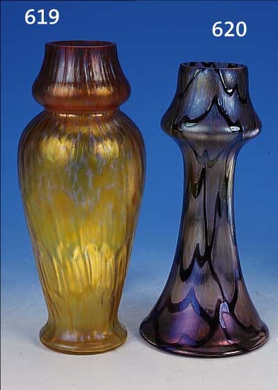 VASE, ÖSTERREICH, PALLME-KöNIG, UM 1900-1910, FARBLOSES GLAS MIT ROSA AUF- SCHMELZUNGEN, AUFGELEGTES VIOLETTES NETZ, MEHRFACH ...