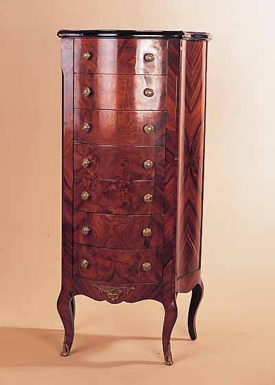 SäULENKOMMODE, FRANKR., VERM. MITTE 20. JH., NUßBAUM- UND ESCHEFURNIER, 7 SCHUBLADEN, SCHELLACKPOLITUR, REST., 119 X 57 X 35 CM, GEBAUCHTE ...