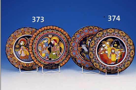 ZWEI WEIHNACHTSTELLER, ROSENTHAL, BJöRN WIINBLAD, 1976 ENGEL MIT TROMPETE U. 1981 DAS KIND BEI DEN GELEHRTEN IM TEMPEL, PORZELLAN, ...