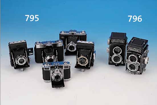 ZEISS IKON KONVOLUT: NETTAR (516) 4.5X6; NETTAR (515) 4.5X6; NETTAR (518/16) 6X6; SUPERIKONTA (534/16) 6X6 MIT TESSAR 75MM 1:3.5 UND CONTESSA-35 ...
