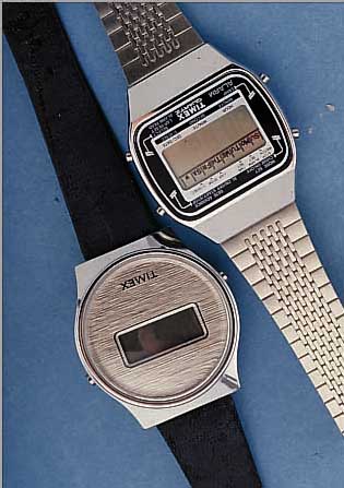 KONVOLUT: 4X TIMEX HERRENARMBANDUHREN, UNGETR. LAGERWARE 1970-1972, ALLE METALLGEH. HART VERCHROMT, 1X MECHANIK, HANDAUFZUG ...