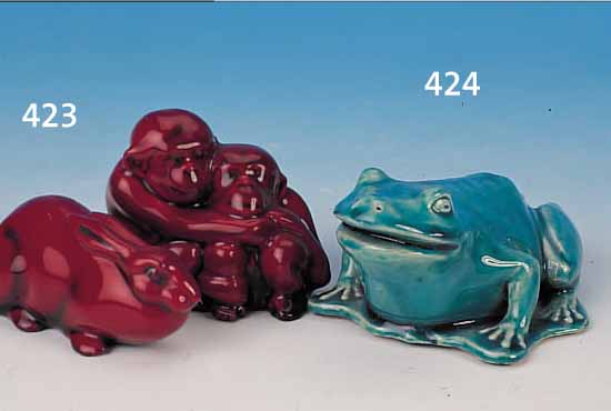SKULPTUR, FRANKREICH, SIGN. CLEMENT MASSIER, UM 1900, STEINGUT, IN FORM EINES FROSCHES, TüRKISGRüNE LAUFGLASUR, H. CA. 5 CM