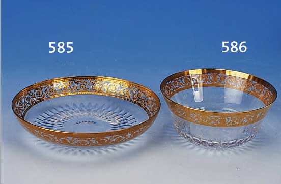 SECHS SCHäLCHEN, ST. LOUIS, 2. H. 20. JH., KRISTALLGLAS, HANDGESCHLIFFEN UND GE- äTZT, REICHER FILIGRANER GOLDDEKOR, D. 11 CM