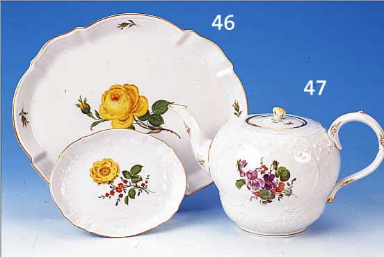 TEEKANNE, MEISSEN, 2. WAHL, 70ER JAHRE, PORZELLAN, SCHöNE BUNTE BEMALUNG, QUALITäT- VOLLE BOUQUETS U. STREUBLUMEN, DEKOR NEU-MAR- SEILLE, ...