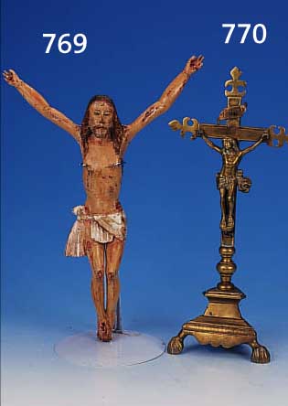 SKULPTUR DES GEKREUZIGTEN CHRISTUS, PERU, 18./19. JH., HOLZ GESCHNITZT UND GEFASST, SOG. GESCHUNDENER KöRPER MIT FOLTERMALEN AUF DEM ...