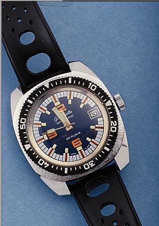 KONVOLUT: 2X GLASHÜTTE SPEZIMATIC ARMBAND- UHREN, DEUTSCHL. UM 1972, 1X MASSIV METALL HARTVERCHR., TAUCHERDESIGN M. DREHLüN. U. ...