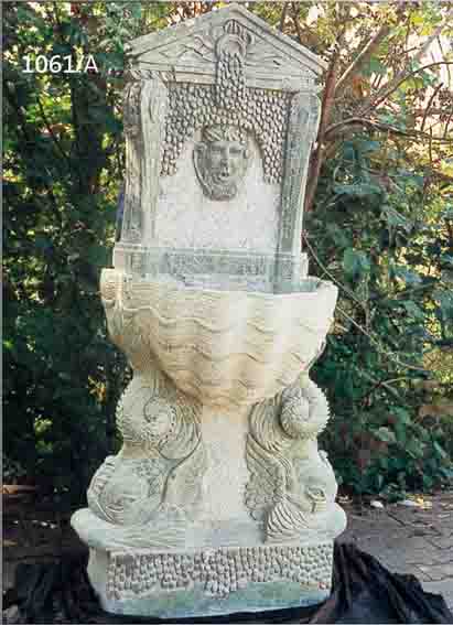 BRUNNEN, ITAL. RENNAISSANCESTIL, 20. JH., MARMOR, 180 X 87 CM, REICH VERZIERT, BECKEN IN FORM EINER ...
