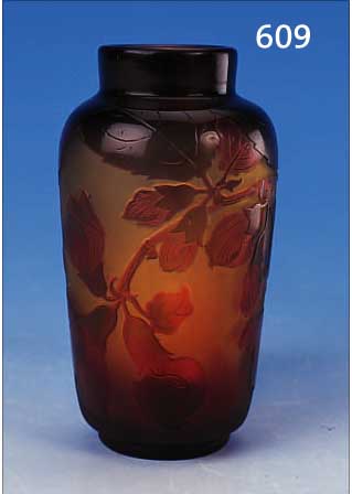 VASE, ARGENTHAL, UM 1930, GELBES GLAS, ROT üBERFANGEN, H. 11 CM, GEäTZT, GESCHNITTEN UND GESCHLIFFEN, FLORALER ...