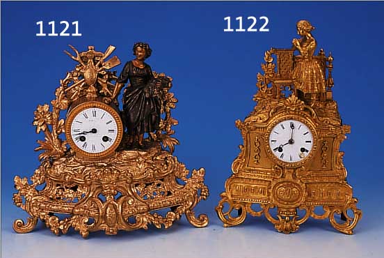 PENDULE, FRANKREICH, UM 1870/80, SPRITZGUß- GEHäUSE, GOLDFARBEN GELACKT, BäUERIN MIT ÄHR- EN, EMAILZIFFERBLATT, PENDULENWERK GEM. JAPY, ...