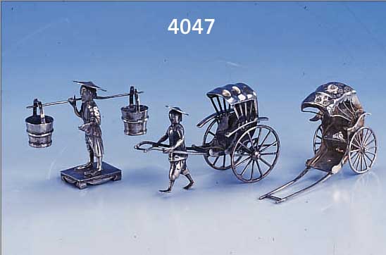 KONVOLUT 3 SILBERMINIATUREN, INDOCHINA 60ER JAHRE, 925ER SILBER, 1 X WASSER- TRäGER, 1 X RIKSCHA, 1 X RIKSCHA MIT BOY