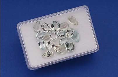 LOT HELIODORE, ZUS. CA. 20.10 CT,