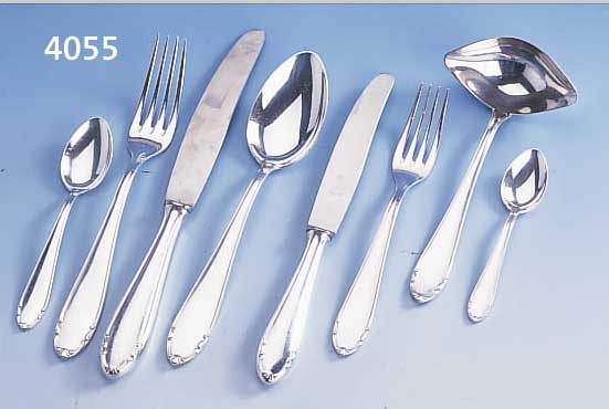 83-TEILIGES BESTECK, DEUTSCH BMF 30ER JAHRE, 90ER SILBER-AUFLAGE, BAROCKSTIL, GEBR.-SP.,BEST. AUS: 11 MENUEGABELN, 11 MENUEMESSER, 10 ...