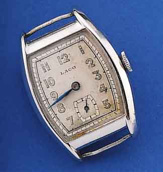 KONVOLUT: 2 HERRENARMBANDUHREN FüR DEN DEUT- SCHEN MARKT, UM 1940, BEIDE METALL HARTVER- CHR., 1X DOXA, FORMANKERW., 15 ST., BAUWEISE MADER 8 3/4 ...