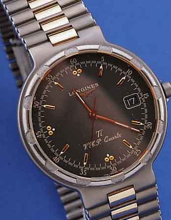 LONGINES HERRENARMBANDUHR CONQUEST, SCHWEIZ UM 1992, TITAN INCL. BAND, ZWISCHENGL. DES BANDES M. GG-AUFL., SAPHIRFLACHGL., HIGH-TECH-QUARTZWERK, ...
