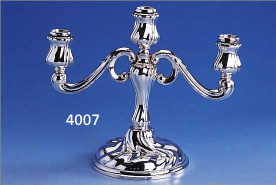 KERZENLEUCHTER, 835ER SILBER, BAROCKSTIL, 3-FLAMMIG, BODENPLATTE METALL, H CA. 22 CM, TOTAL CA. 330 G