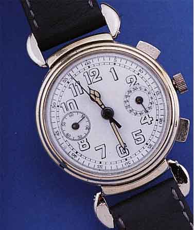 LANDERON ARMBANDCHRONOGRAPH, SCHWEIZ UM 1938, METALL NACHVERCHR., BEWEGL. BANDANST., EMAILBL. ERS., 17 ST., HANDAUGZUGKAL. 39, SCHR.-UNR., ...