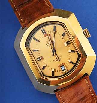DOXA HERRENARMBANDUHR AUTOMATIK, REF.-NR. 36000, SCHWEIZ UM 1970, MASSIV METALL HARTVER-G., EDELST.-BODEN GESCHR., EINLEGEGLAS, BEI FERTIGST. ...