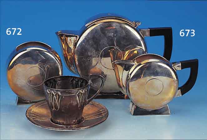 TASSE MIT UNTERTASSE, DEUTSCH, WMF, UM 1900-10, LEGIERUNG BRITANNIA, RELIEFIER- TER JUGENDDSTILDEKOR, H. CA. 8 CM