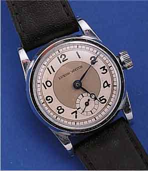 KONVOLUT: 2 HERRENARMBANDUHREN FüR DEN DEUT- SCHEN MARKT, UM 1940, 1X R. MOSER & CIE., METALL VERG., BER., RECT., BLATT FARBL. GET., FORMANKERW. ...