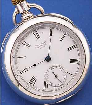 WALTHAM HERRENTASCHENUHR OFFEN, USA UM 1889, STERLINGSILBER, EMAILBL. FEIN HAARR., SIGN., SCHARNIER VON CUV. ZU REP., VERG. ANKERW. M. ...
