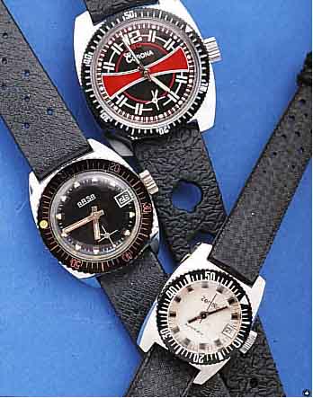 KONVOLUT: 3 DAMENARMBANDUHREN TAUCHERDESIGN, FüR DEN DTSCH. MARKT UM 1972, ALLE UNGETR. LAGERW., VERKAUFSETIKETTEN, KAUTSCHUKBäNDER, 1X ZENTRA ...