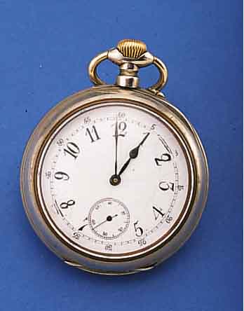 HERRENTASCHENUHR DIENSTUHR, SCHWEIZ UM 1910,NICKEL, EMAILBL. WOHL ERS., RISSIG U. REP., WERKS. VERGL., BRüCKENANKERW., VERG., 15 ST., ANKER M. ...