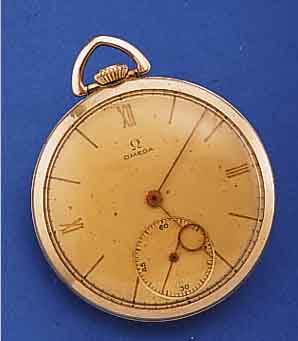 OMEGA HERRENTASCHENUHR, SCHWEIZ/USA UM 1943,GG-FILLED, BODEN U. GLASR. GEDR., ORIG.-BLATT U. ZEIGER (L. KORRODIERT), 17 ST., KAL. 37,5T1KOMP.-UNR., ...