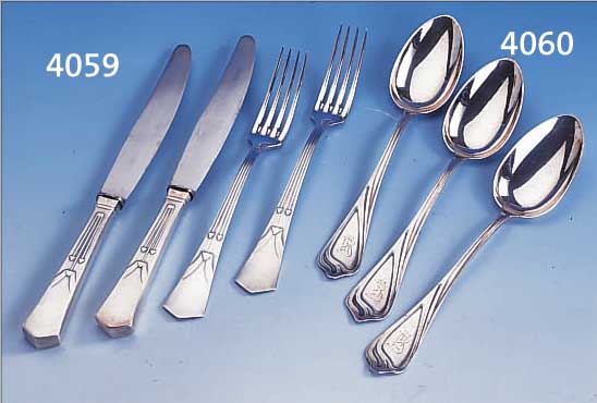 12-TEIL. JUGENDSTIL-BESTECK, DEUTSCH UM 1910, 90ER SILBERAUFLAGE, MARKE ALEKTO = ARNO F. BAUER, BESTECKFABRIK, FREIBERG I.SA., BEIDS. STILTYP. ...