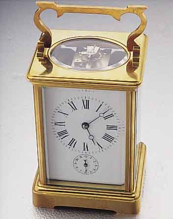REISEUHR, FRANKREICH UM 1900, WECKFKT. U. 1/2-STD.-SELBSTSCHLAG, MESSING VERG., 5-SEIT. VERGL., FACETT., PERF. EMAILBL., GEBL. STAHL- ZEIGER, FüR ...