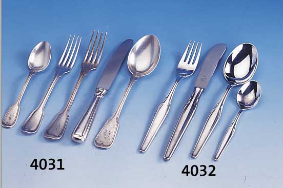 BESTECK FüR 6 PERSONEN, WMF 90ER AUFLAGE, BEST. AUS 6 MESSER, 6 GABELN, 6 LöFFEL, 6 KAFFEELöFFEL, 2 VORLEGELöFFEL UND KUCHENHEBER